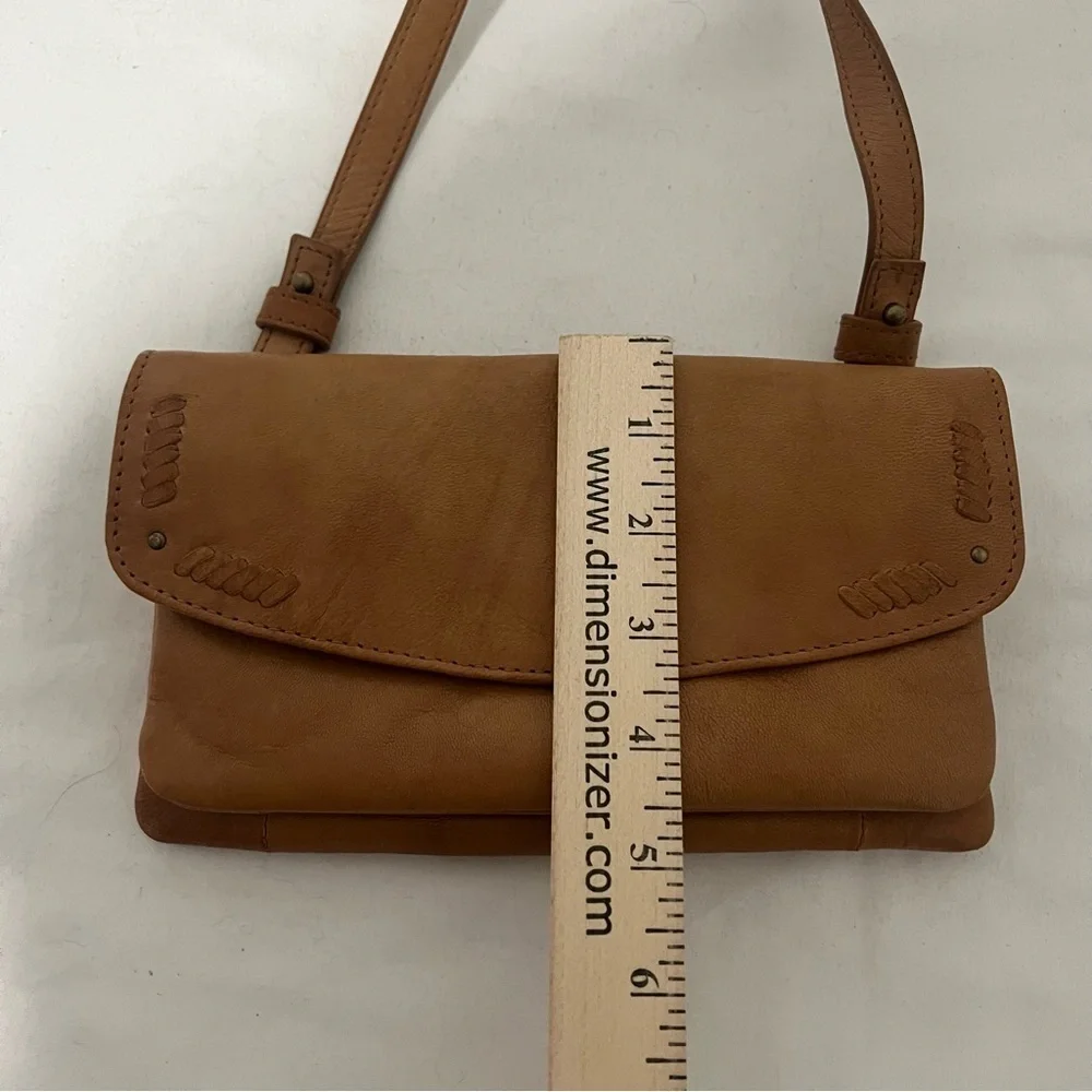 Lucky Brand Women’s Brown/Tan Crossbody Bag Snap Closure Adjustable Strap EUC - Picture 11 of 11